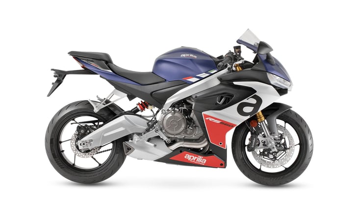 Aprilia r1 2024