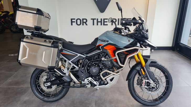 Triumph TIGER 900 DESERT EDITION