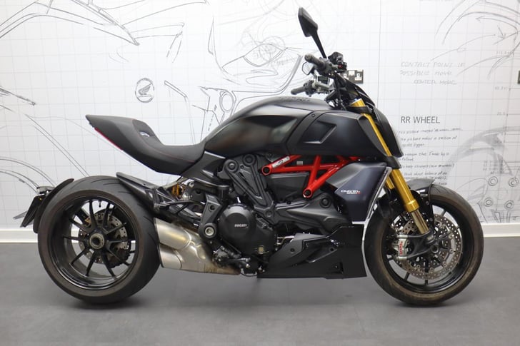 Ducati DIAVEL 1260 S