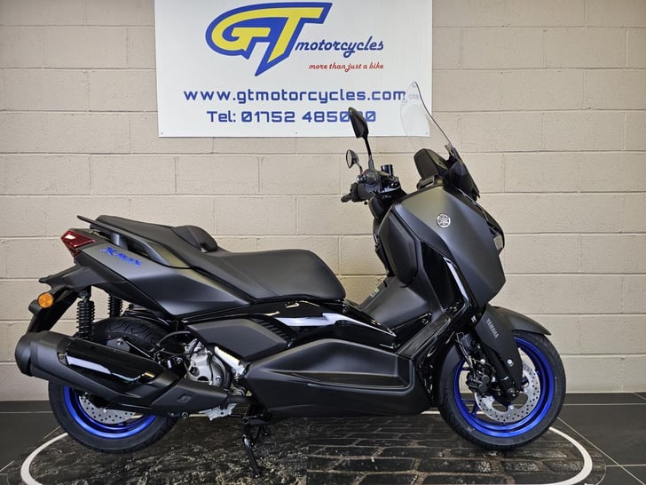Yamaha XMAX 300