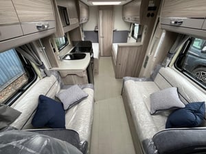 Used Elddis AUTOQUEST 185 AUTOQUEST 185 for sale in Wythall | Image 2