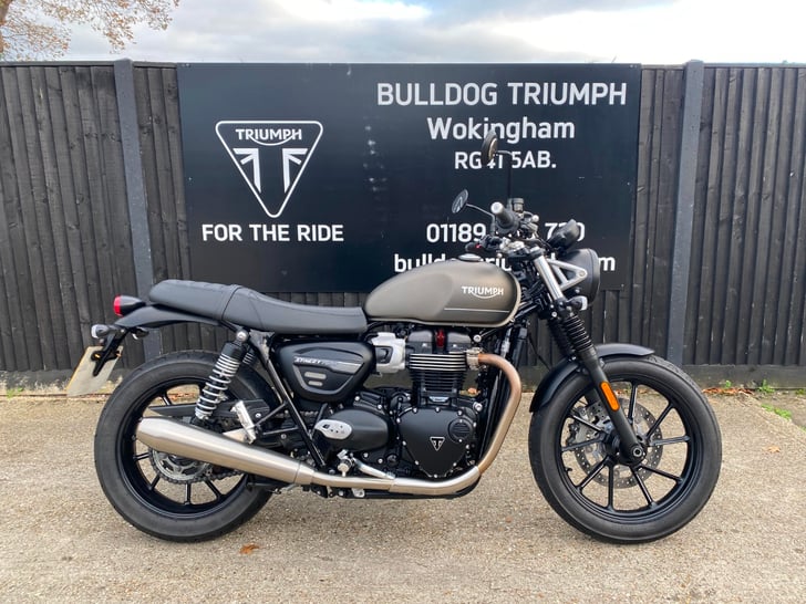 Triumph STREET TWIN