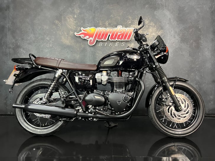 Triumph BONNEVILLE T120 1200 BLACK