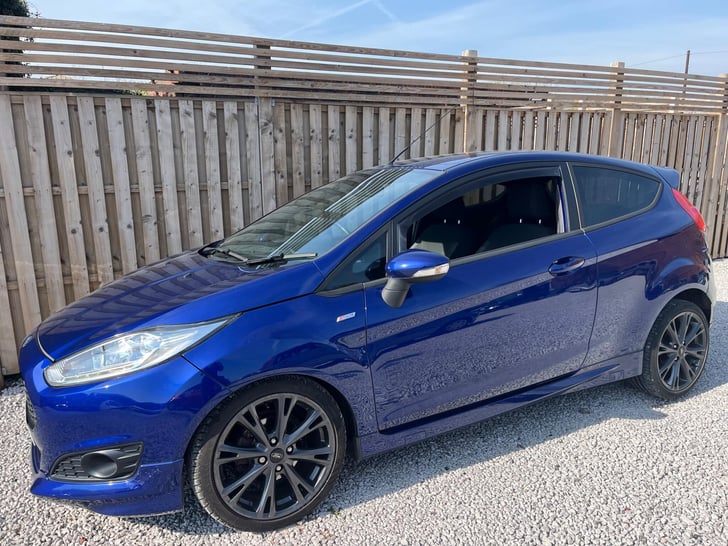 Ford FIESTA for sale in Chesterfield