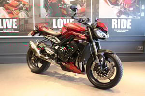 Watch video of Triumph STREET TRIPLE 765 RS STREET TRIPLE 765 RS in Watford