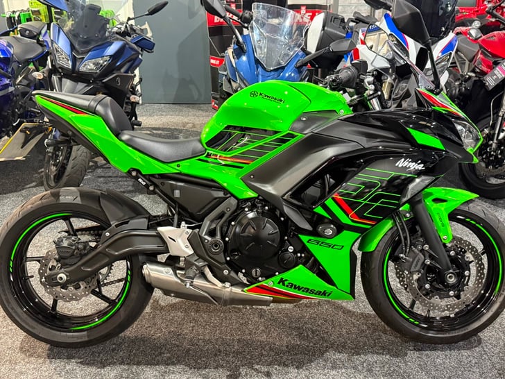 Kawasaki NINJA 650