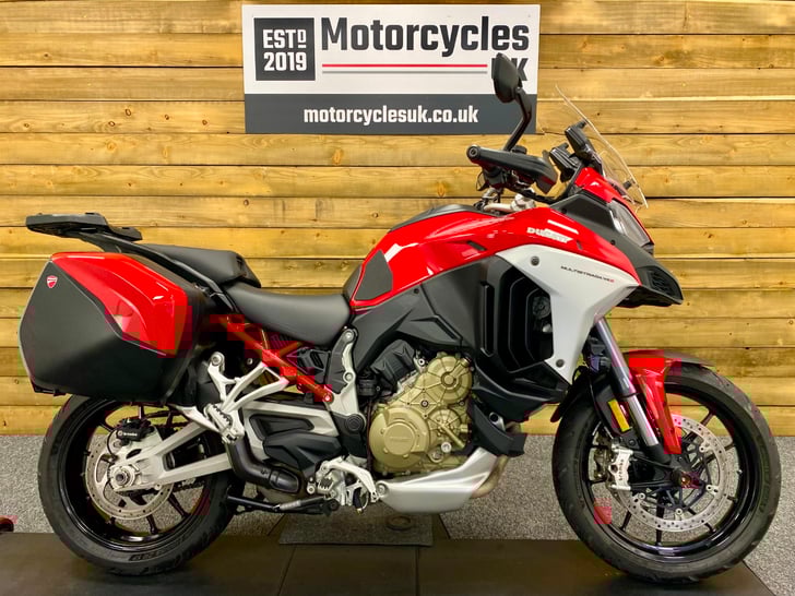 Ducati Multistrada V4 S Travel & Radar