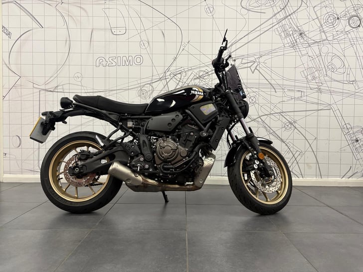 Yamaha XSR700