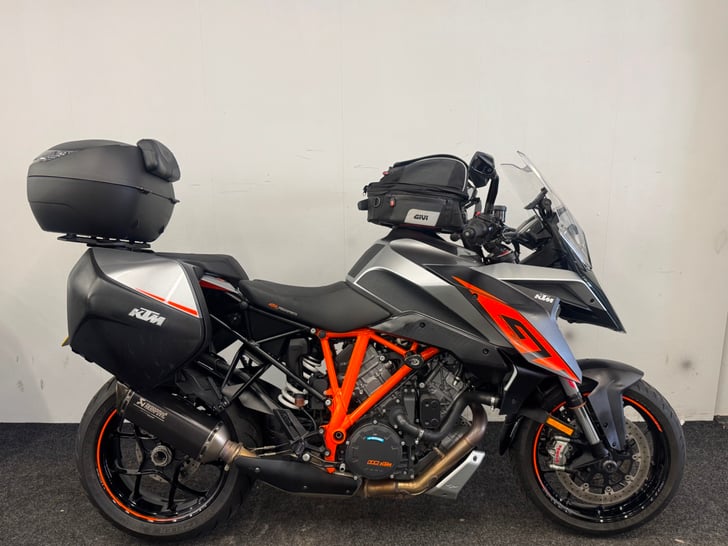 KTM 1290 SUPER DUKE GT