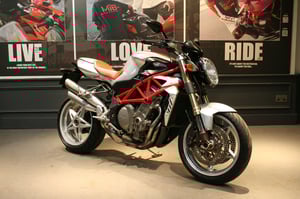 Used Mv Agusta BRUTALE 920 BRUTALE 920 2007 for sale in Watford | Image 2