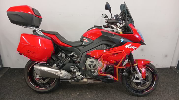BMW S1000XR