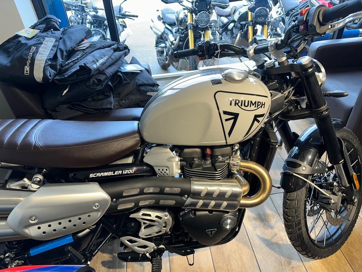 Triumph SCRAMBLER 1200 X MODERN CLASSICS