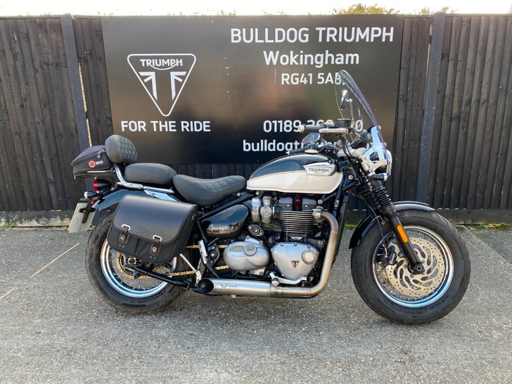 Triumph SPEEDMASTER 1200