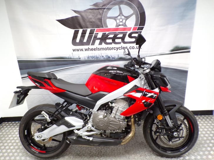 APRILIA TUONO 457