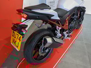 Used Honda CB750 HORNET CB750 HORNET for sale in Newcastle-under-Lyme | Image 3