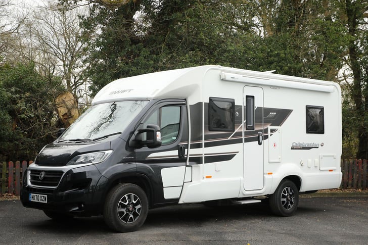 Swift CELEBRATION 464 