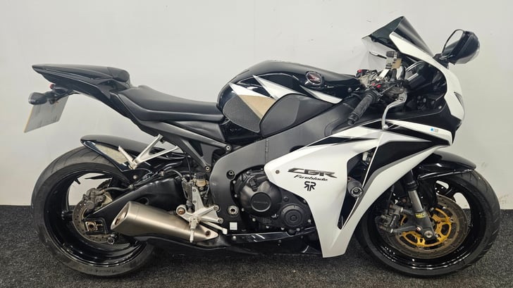 Honda CBR1000RR FIREBLADE