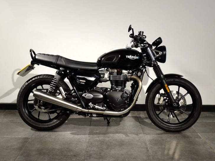 Triumph STREET TWIN