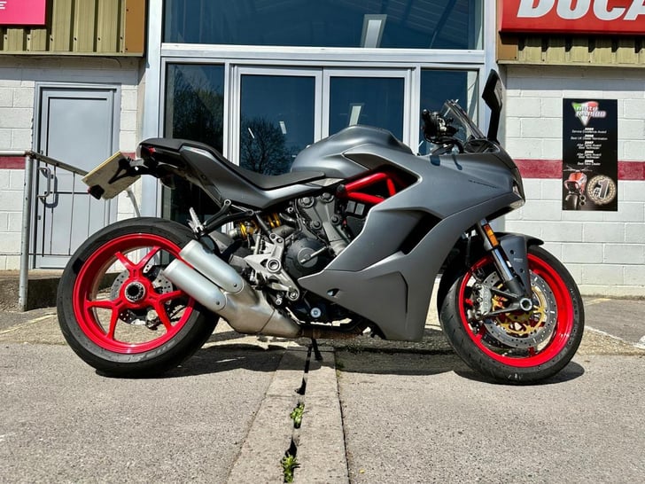 DUCATI SUPERSPORT