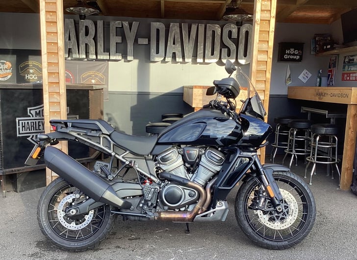 Harley-Davidson PAN AMERICA 1250 SPECIAL (VIVID BLK/LACED WHEELS/ADAPT RIDE HT)