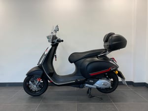 Used Piaggio VESPA SPRINT VESPA SPRINT for sale in Gateshead  | Image 2