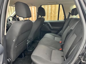 Used Land Rover FREELANDER 2 FREELANDER 2 2.2 TD4 GS 4WD EURO 5 (S/S) 5DR for sale in Chesterfield | Image 3