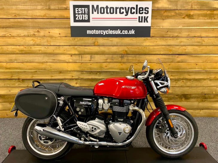 Triumph THRUXTON 1200
