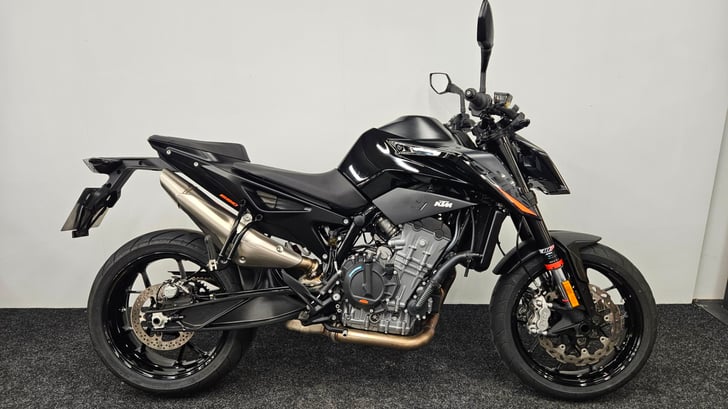 KTM 890 DUKE