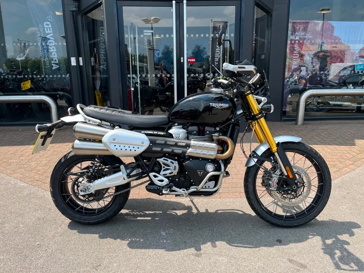 TRIUMPH SCRAMBLER 1200 XE
