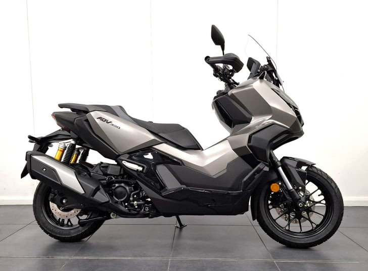 Honda ADV 350