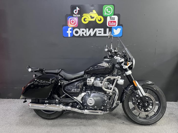 Royal Enfield SUPER METEOR 650