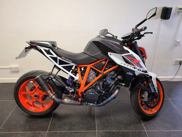 KTM 1290 SUPER DUKE RR