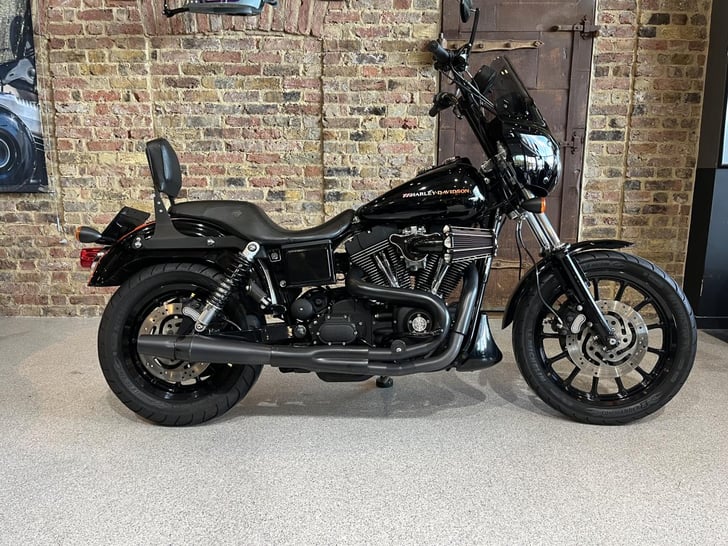 Harley-Davidson DYNA SUPER GLIDE SPORT FXDXI 