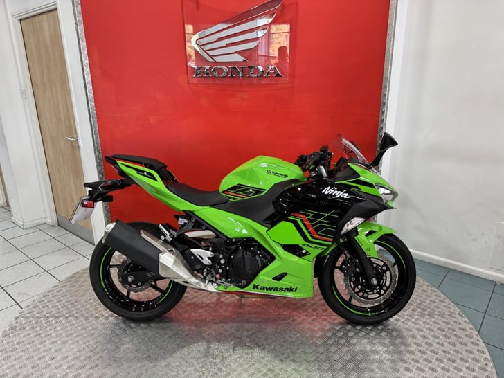 Kawasaki NINJA 400