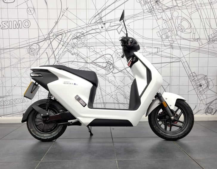 Honda EM1 e