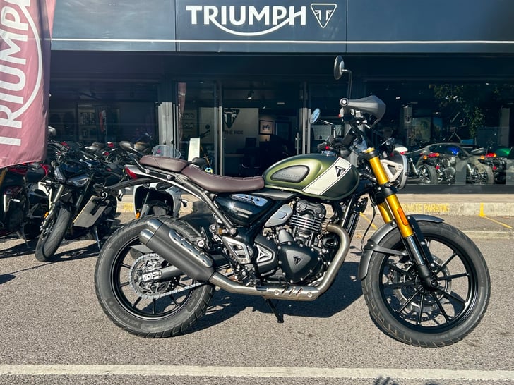 Triumph Scrambler 400 X