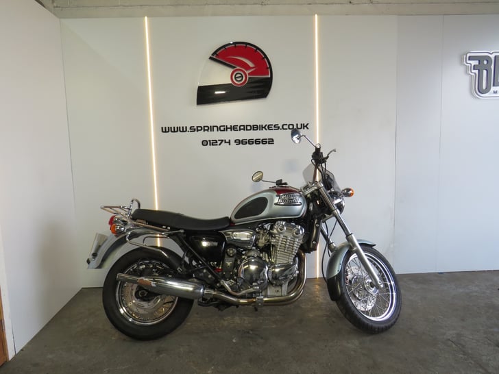 Triumph THUNDERBIRD 900