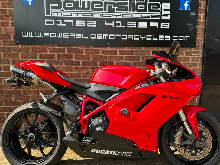 Ducati 848 EVO