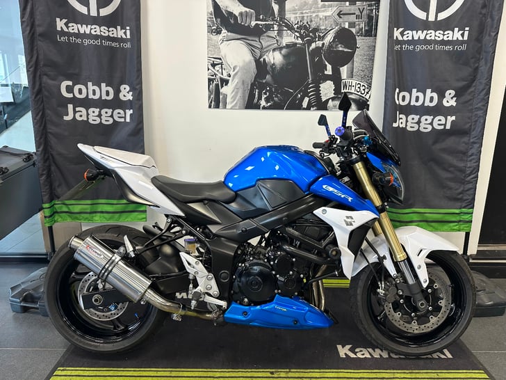 Suzuki GSR750