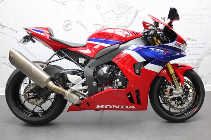 Honda CBR1000RR-R SP 