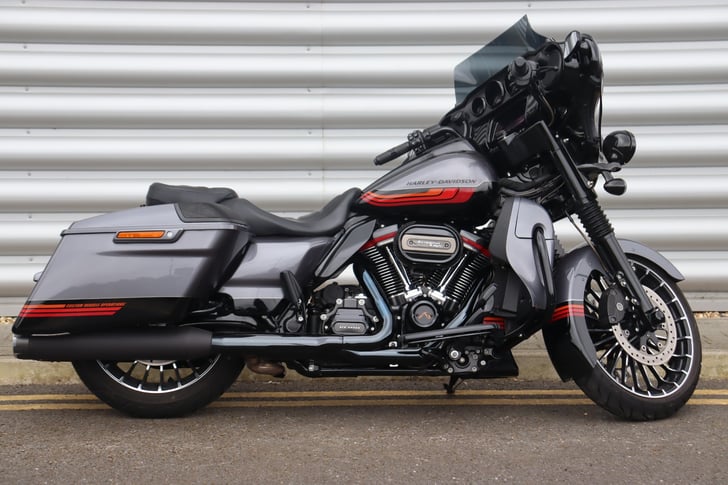 Harley-Davidson CVO™ Street Glide™