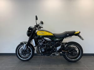 Used Kawasaki Z900 RS Z900 RS 900 YELLOW BALL EDITION MODERN CLASSIC for sale in Gateshead  | Image 2