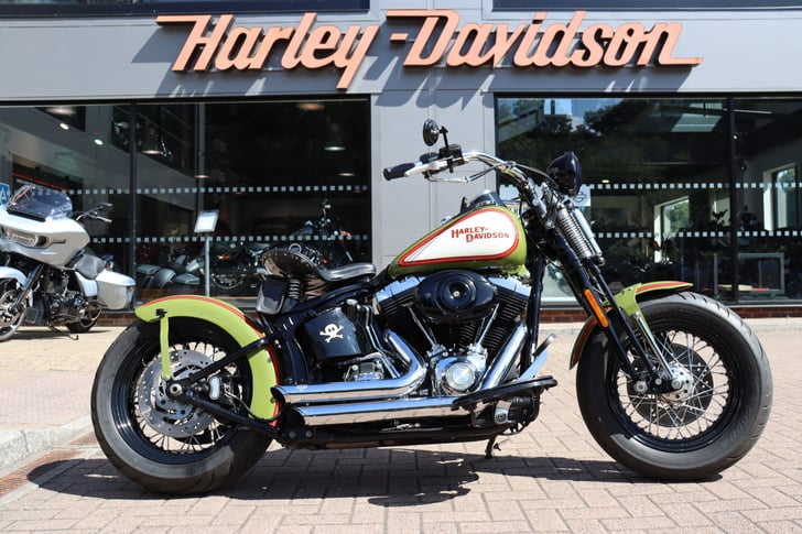 Harley-Davidson SOFTAIL FLSTSB CROSS BONES