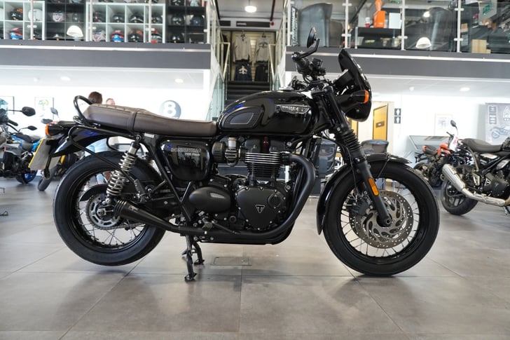 Triumph BONNEVILLE T120 BLACK