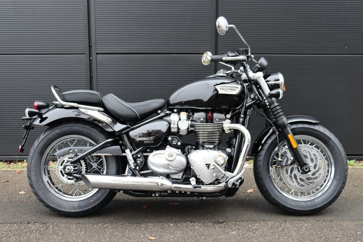 TRIUMPH SPEEDMASTER 1200