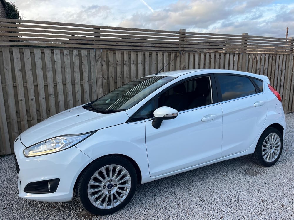 Used Ford FIESTA FIESTA 1.0T ECOBOOST TITANIUM POWERSHIFT EURO 6 5DR for sale in Chesterfield