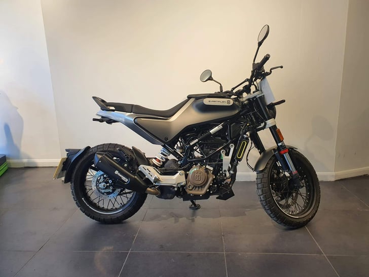 Husqvarna SVARTPILEN 125