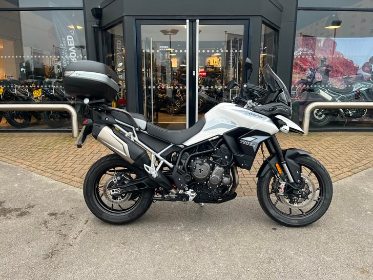TRIUMPH TIGER 900 GT PRO