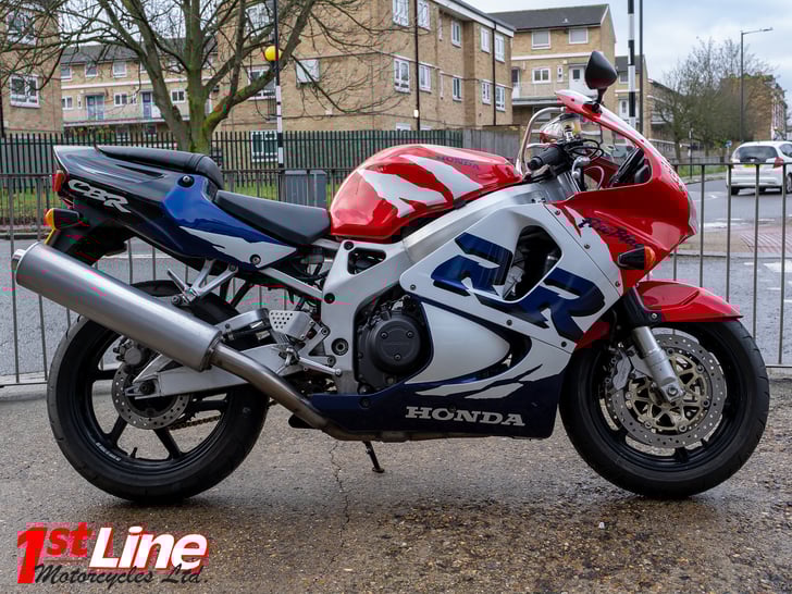 Honda CBR900RR FIREBLADE