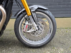 Used Triumph THRUXTON THRUXTON 1200 R for sale in Nottingham | Image 2